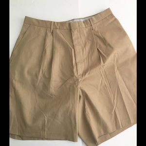 NWT Golf High Rise High Waist Khaki Shorts. Size 16W.